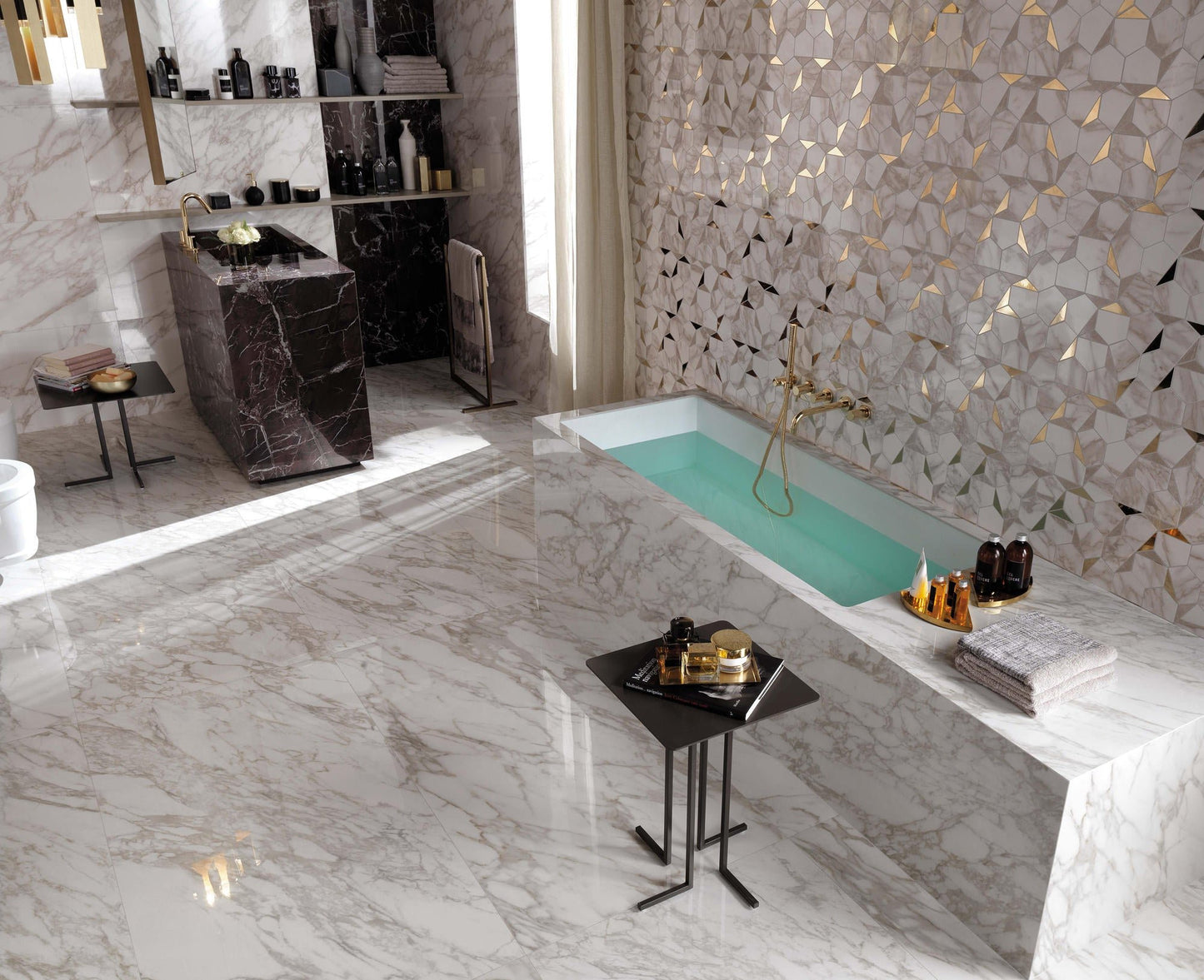 Marvel Edge Gold Gris & Calacatta Mosaic